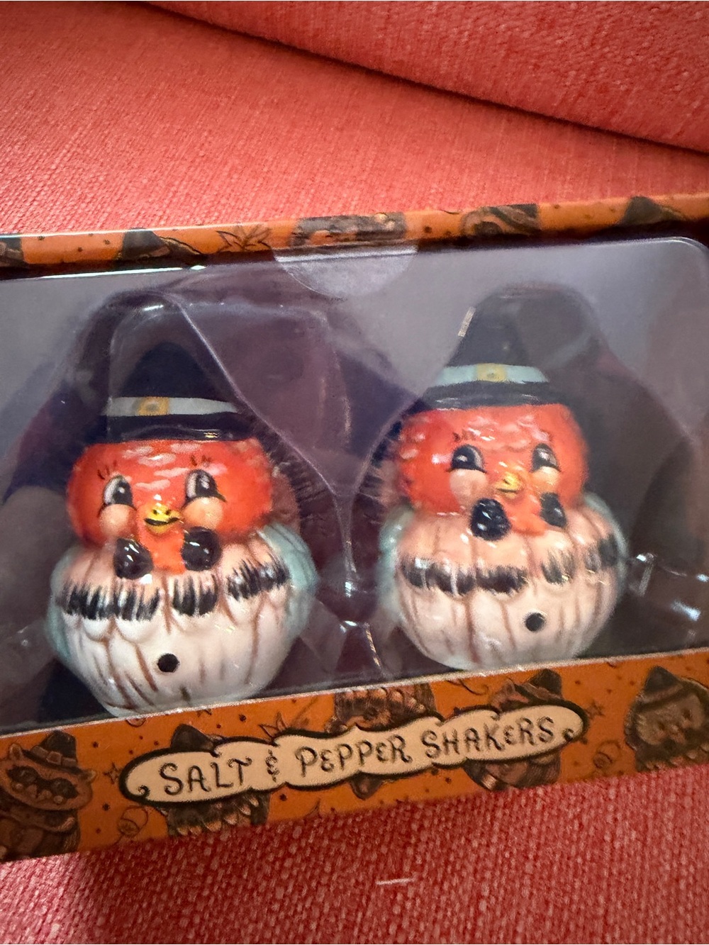 New Johanna Parker Thanksgiving Turkey Pilgrims Salt & Pepper Shakers Set Retro